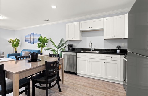 Myrtle Beach Resort | MONTHLY RENTAL - Gorgeous Modern Ocean View Condo w/Access to Resort Amenities