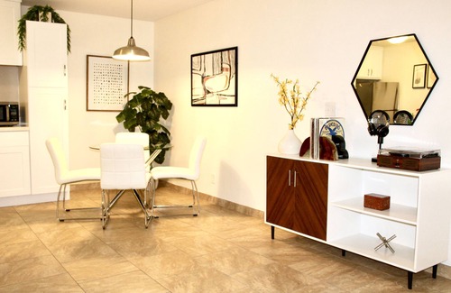 Sherwood Towne Condo | Monthly stays! Updated condo with Camelback views