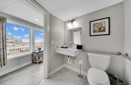 Cape May Hotel | Montreal Beach Resort