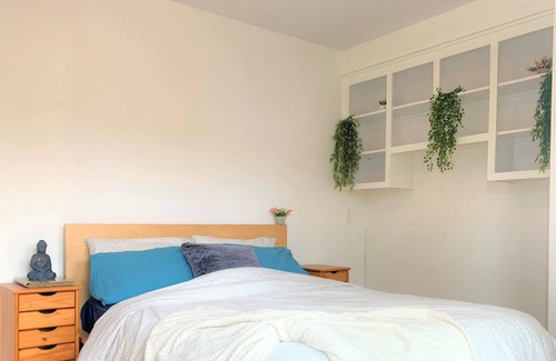 Villeray—Saint-Michel—Parc-Extension Apartment | *MONTREAL | Tropical Apartment | Family's choice