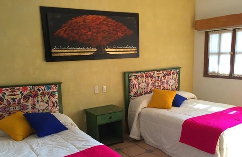 Colima Hotel | Montroi Express