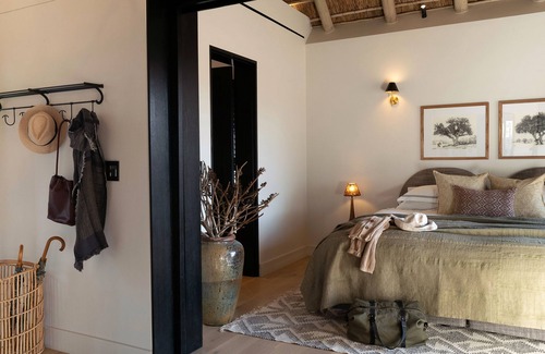 Thorny Bush Game Reserve Cabin | Monwana