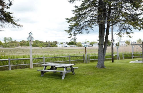 Ogunquit - Wells Cottage | Moody Beach Rentals Pet Friendly! UNIT Turtle