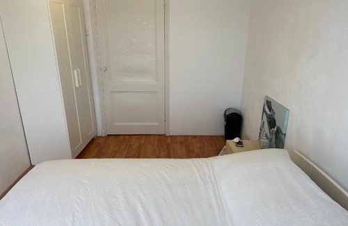 Municipality of Olst-Wijhe Bed & Breakfast | Mooie kamer uitzicht op de ijssel/ Nice room with beautiful view of the Ijssel river