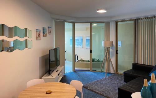 Mooloolaba Apartment | Mooloolaba Beachfront: Superior Resort Apartment