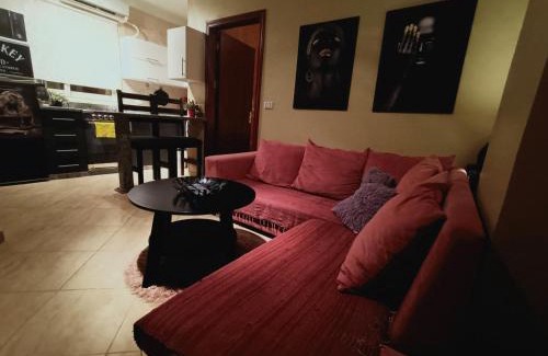 Sakkala Apartment | MOON - Apartment with swimming pool and BBQ terrace in CENTER CITY HRG