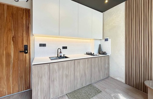Babakan Apartment | Moon Studio - Private Pool Loft Canggu