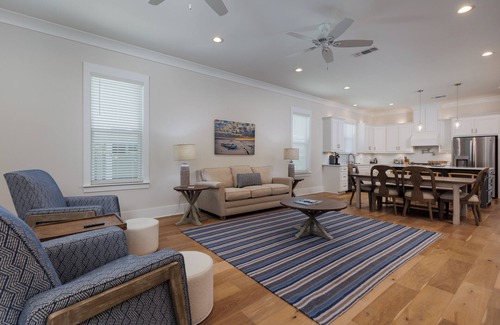 Ocean Springs House | Moondance on Magnolia - the perfect location in Ocean Springs. Walk to downtown!