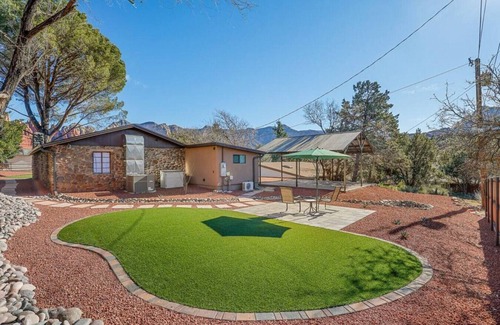 Sedona Villa | Moongazer’s Inn Red Rock Views! 1 mi. to Uptown