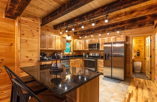 Logan Apartment | Moonlight Ridge Lodge - Hocking Hills