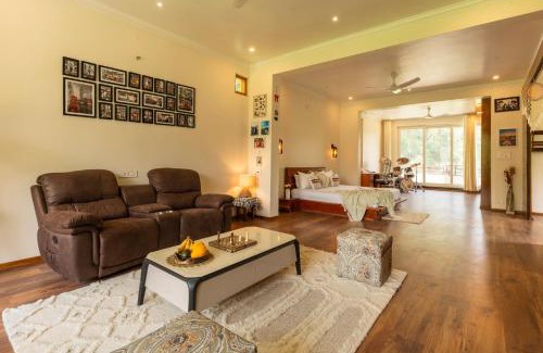 Mohal House | Moonlight villa