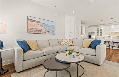 Kill Devil Hills House | Moonlit Manor 4 Bedroom Home with Private Pool!