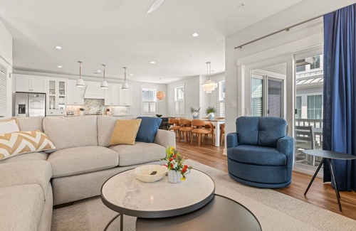 Kill Devil Hills House | Moonlit Manor 4 Bedroom Home with Private Pool!