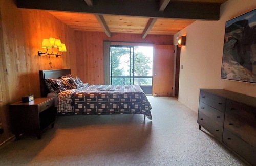 Sea Ranch House | Moonraker (2-Bedroom Home) by RedAwning