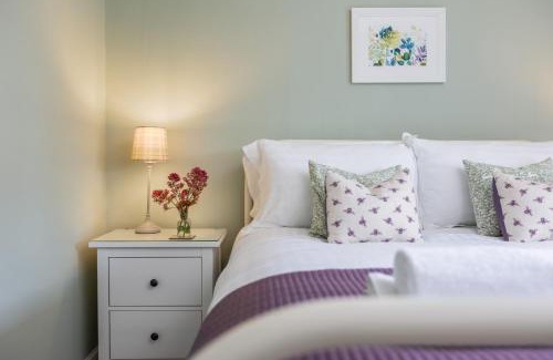 Ampleforth House | Moorside Cottage - Beautiful North Yorkshire Stone Cottage