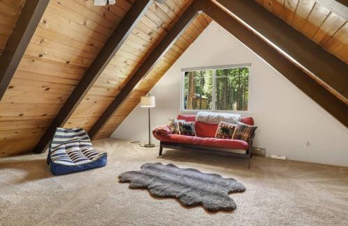 North Upper Truckee House | Moose Haven - Family Favorite! Close to beaches!