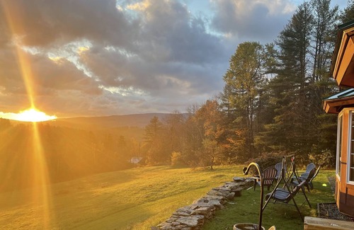 Londonderry House | Moose Meadow - Great sledding and Summertime Activities