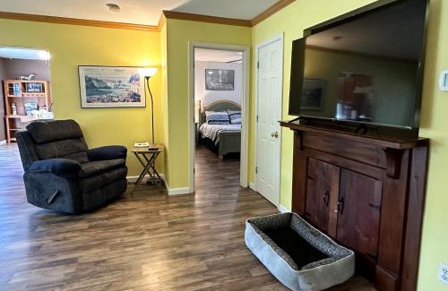 Maplewood House | Moose's House - 70 Radcliffe Rd.