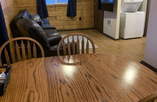 North Pole Cabin | Moose Tracks Cabin in North Pole, Alaska
