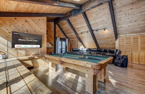 Woodland Park House | Moose Tracks Cabin - Hot Tub BBQ Billiards Groups