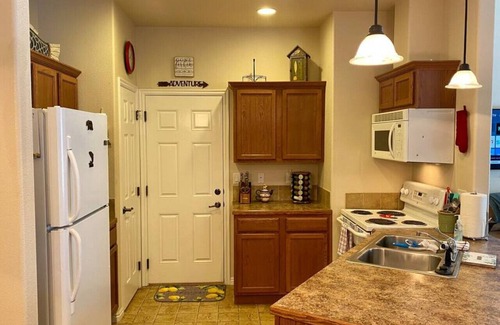 Donnelly Apartment | Moose Tracks .