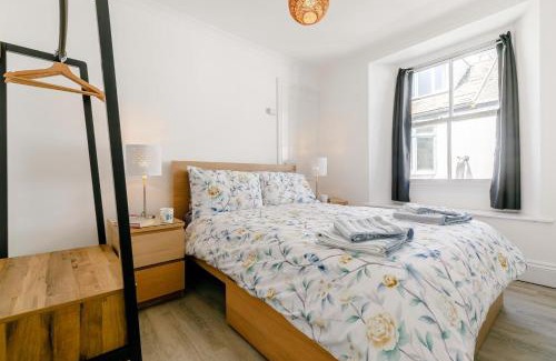 Looe Apartment | Mor Apartment