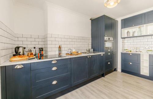 Looe Apartment | Mor Apartment