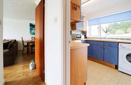 Port Isaac House | Mor Gwyns Port Isaac - sleeps 6 + parking & welcome dogs