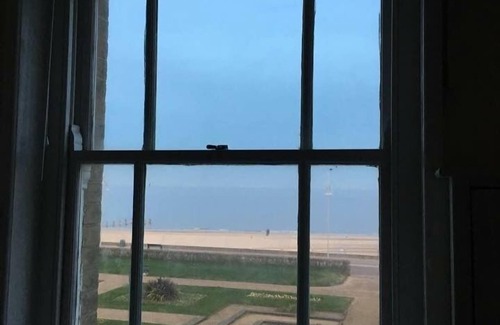 Lowestoft Apartment | Moray Beachside Apartments