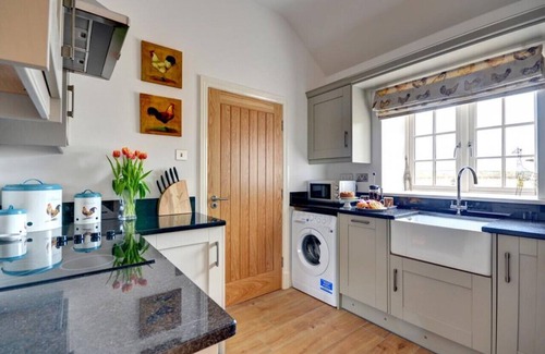 Pickering House | Morgan's Rest - One Bedroom House, Sleeps 2