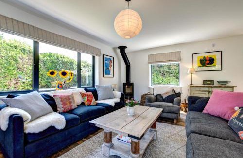 Trevone House | Morlanar