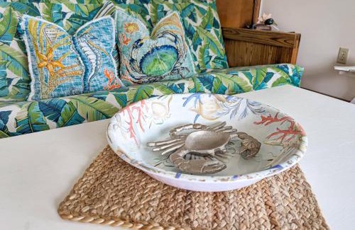 Chincoteague House | Morning Memories - Pet friendly, shared pool & dock!