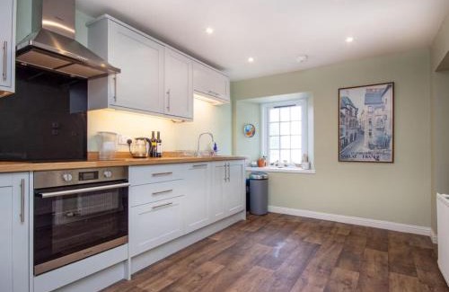 Bonar Bridge Apartment | Morningside long term rental home