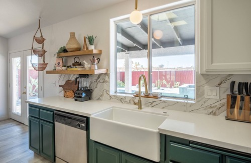 Joshua Tree House | Moroccan Oasis/3br + Yoga/Sound Bath Room + Pool/Spa, close to National Park