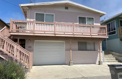 Morro Bay House | Morro Bay Beach House - walk to the beach!