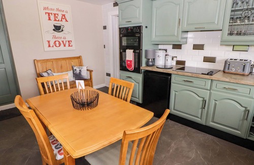New Quay Cottage | MORVA, pet friendly, country holiday cottage in New Quay