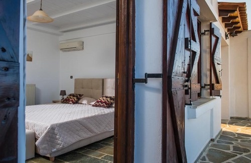 Rethymno Villa | Mosaic Villa