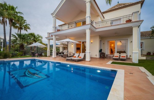 Urbanizacion el Rosario Villa | Moscu 13 Comfortable holiday residence