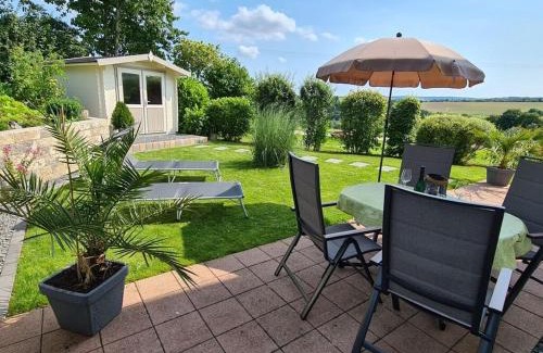 Monzelfeld House | "Moseltor" Comfortable holiday residence