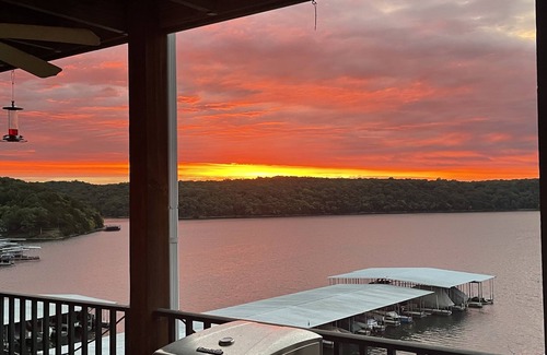 Kaiser Condo | Most Exquisite View on the Lake!