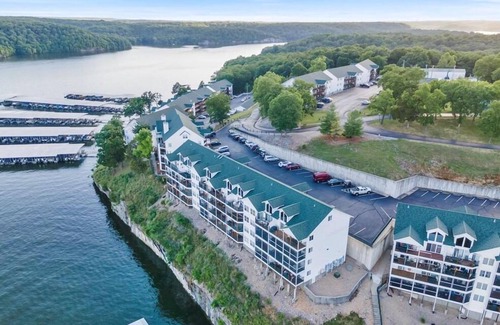 Kaiser Condo | Most Exquisite View on the Lake!