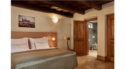 Mala Strana Hotel | Mostecká 12 Residence