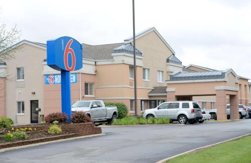 Anderson Hotel | Motel 6-Anderson, IN - Indianapolis
