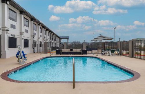 Brenham Hotel | Motel 6-Brenham, TX