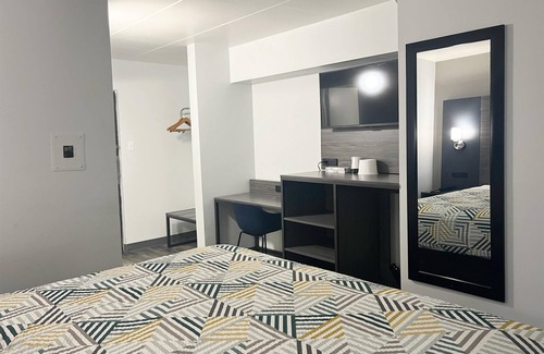 Washington Heights Hotel | Motel 6 - Chicago, IL