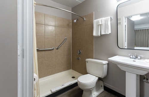 Sharonville Hotel | Motel 6 Cincinnati, OH
