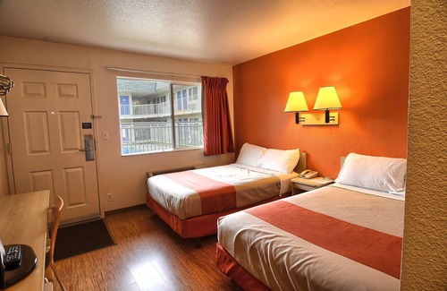 Coeur d'Alene Hotel | Motel 6 Coeur D'Alene, ID