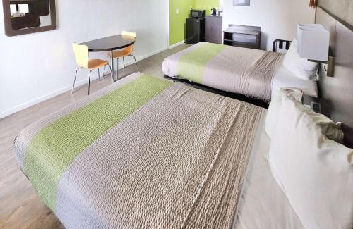 Columbus Hotel | Motel 6-Columbus, GA - Downtown