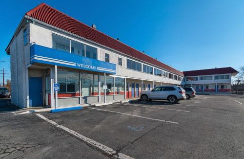 Saint Clair Hotel | Motel 6-Frackville, PA