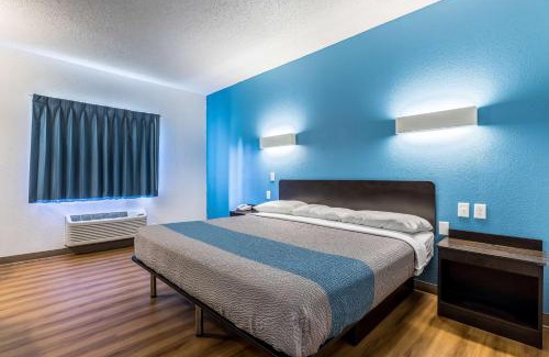Southport Hotel | Motel 6-Indianapolis, IN - Southport